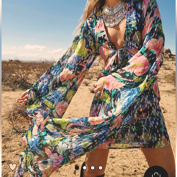 Nasty Gal Dresses & Skirts - Floral Metallic Flare Sleeve Dress